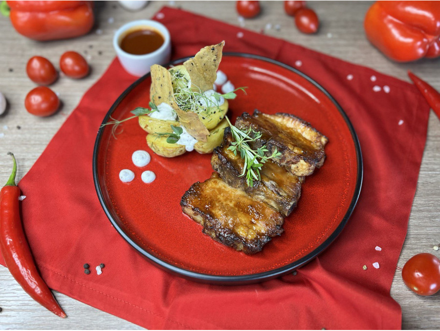 Ребра BBQ із запеченою картоплею 400г/50г 